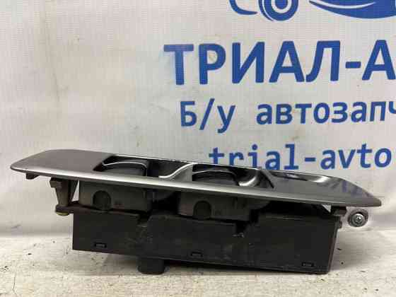 Блок управления стеклоподъемниками Mitsubishi Pajero Wagon 3 3.2 ДИЗЕЛЬ 4M41 1999 (б/у) Київ