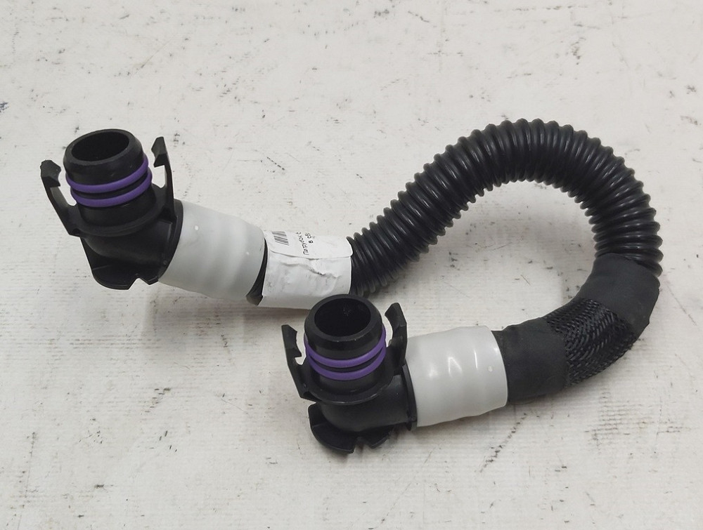 1Патрубок охлаждения пентхауса впускной Tesla model 3 model Y 1095763-00-G Київ - зображення 2