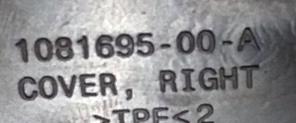 Накладка стакана правая резиновая Tesla model 3 1081695-00-A Киев - изображение 3