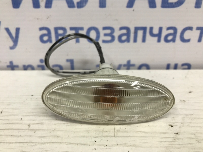 Повторитель поворотника Nissan Juke F15 1.6 TURBO MR16DDT 2010 (б/у) Київ - зображення 1