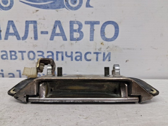 Ручка двери внешняя передняя левая Mitsubishi Pajero Sport K9 2.5 DIESEL 4D56 1996 (б/у) Київ - зображення 2