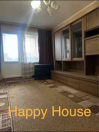 Продаж 2х кімн. квартири по вул. Прирічна 17, перша лінія від Дніпра Киев