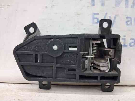 Ручка двери внутренняя левая Kia Sportage 2010-2016 826103U000 (Арт. 65586) Киев