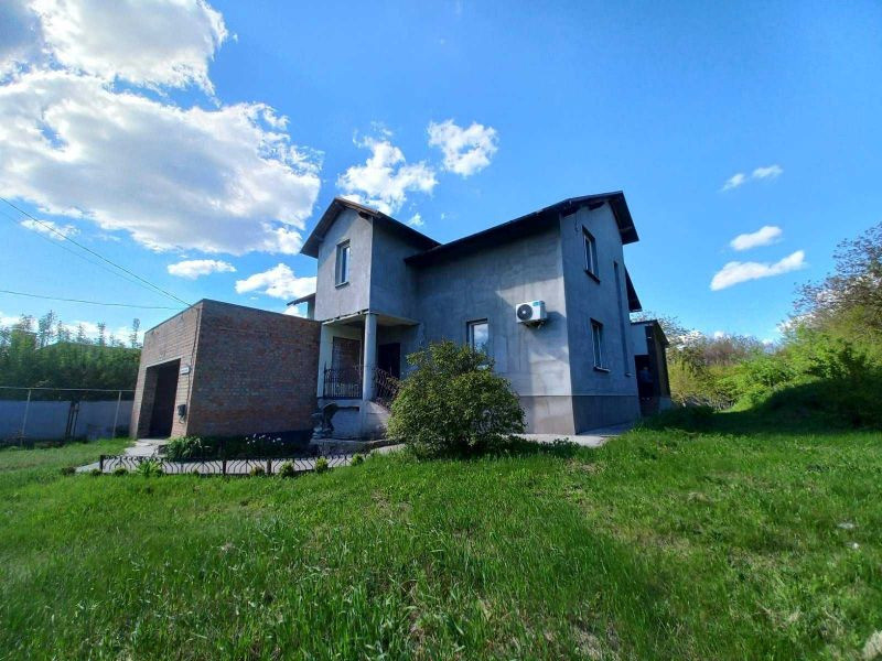 Продам. Будинок 298 кв. м. 10 соток. Вул. Максима Рильського Дніпро - зображення 1