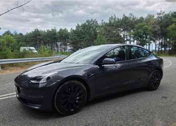 Продам Tesla Model 3 2021 року Киев