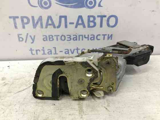 Замок двери задний правый Mitsubishi Pajero Wagon 3 3.2 ДИЗЕЛЬ 4M41 1999 (б/у) Київ