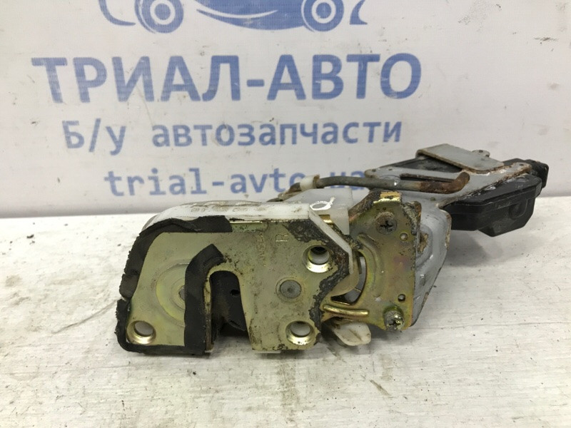 Замок двери задний правый Mitsubishi Pajero Wagon 3 3.2 ДИЗЕЛЬ 4M41 1999 (б/у) Київ - зображення 3