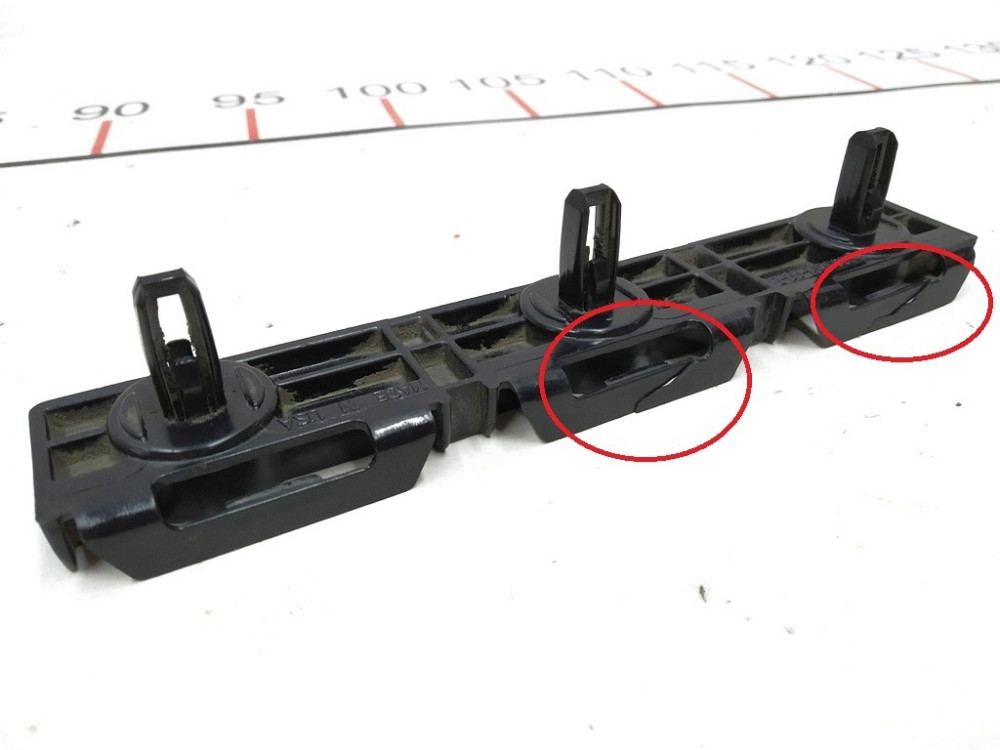 Направляющая накладки порога левая/правая задняя с повреждением Tesla model S, model S REST 1003691- Киев - изображение 1
