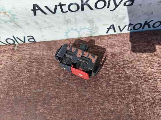 Кнопка аварийки Renault Megane III 2008-2015 (8200214896) Ковель