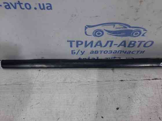 Молдинг стекла двери передний Mitsubishi Outlander CU 2.4 БЕНЗИН 4G69 2003 (б/у) Киев