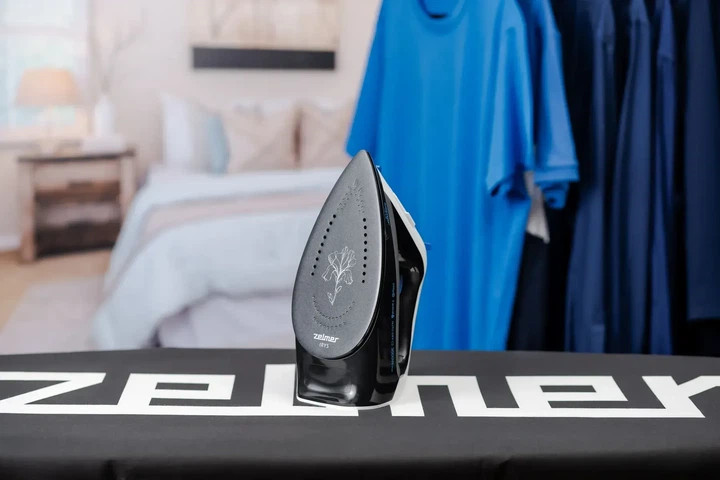 Утюг Zelmer ZIR3100 3000 Вт черный Київ - зображення 6