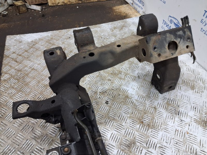 Балка передней подвески Mitsubishi Pajero Wagon 3 3.2 ДИЗЕЛЬ 4M41 1999 (б/у) Киев - изображение 6