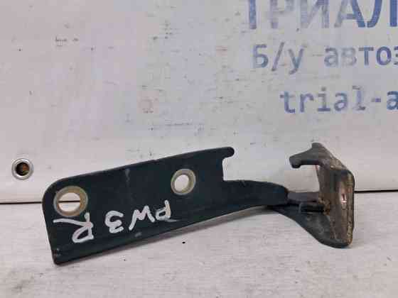 Петля капота правая Mitsubishi Pajero Wagon 3 3.2 ДИЗЕЛЬ 4M41 1999 (б/у) Киев