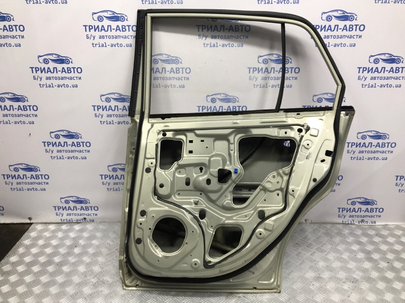 Дверь задняя правая Nissan Tiida C11 1.6 БЕНЗИН HR16 2004 (б/у) Киев - изображение 9