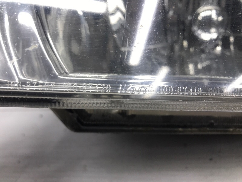 Фара левая галоген Mitsubishi Pajero Wagon 3 3.2 ДИЗЕЛЬ 4M41 1999 (б/у) Київ - зображення 9