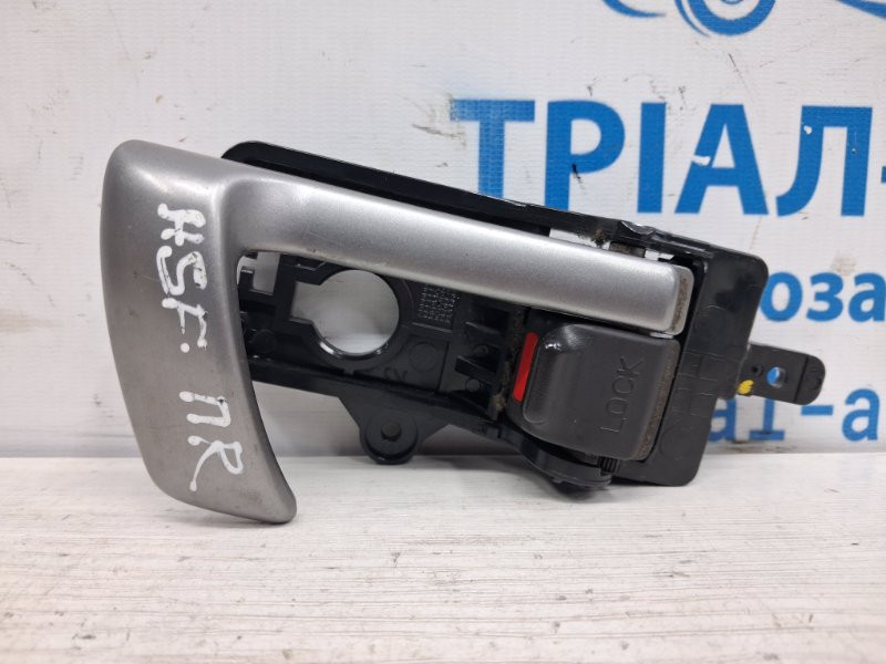 Ручка двери внутренняя правая Hyundai Santa fe 2005-2012 826212B000HZ (Арт. 70691) Киев - изображение 1