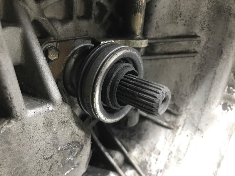 Коробка передач МКПП Hyundai Tucson JM 2.0 DIESEL D4EA 2004 (б/у) Киев - изображение 3