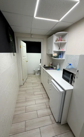 Лівобережна метро,вул Метрополіта Андрія Шептицького 14, приміщення 70м Київ