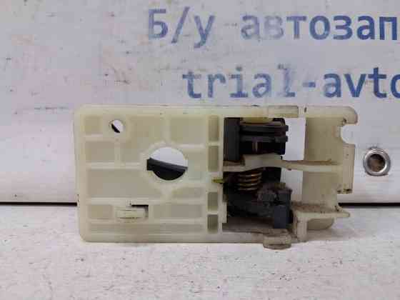 Ручка двери внутренняя левая Hyundai Tucson 2004-2009 826102E000LM (Арт. 64246) Київ