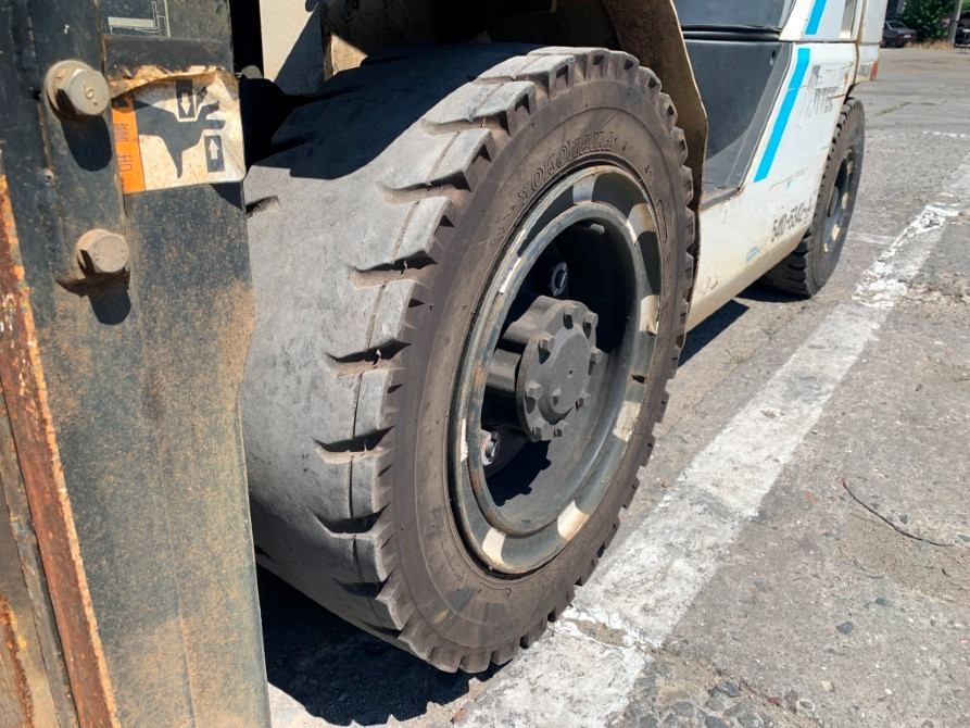 Вилочный погрузчик TCM на 3 тонны на больших 15 колесах пневмо, с отдельным позиционером вил Полтава - зображення 2