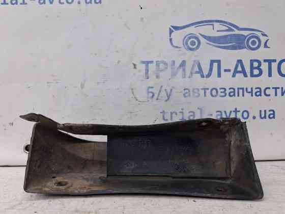 Брызговик задний левый Mitsubishi Pajero Wagon 3 3.2 ДИЗЕЛЬ 4M41 1999 (б/у) Киев