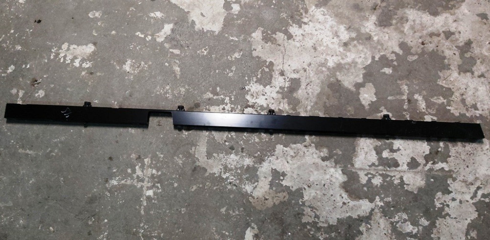 Распорка центральная корпуса основной батареи в сборе Tesla model 1104428-00 Киев - изображение 1