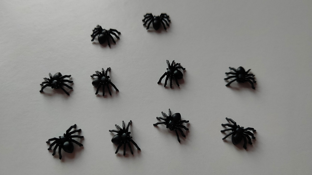 Паучки Чёрные, Белые для хэллоуина прикола пластмассовые 10 шт Бориспіль - зображення 8