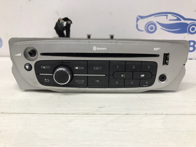 Магнитофон Renault Megane 3 1.5 DIESEL K9K 2009 (б/у) Киев - изображение 1