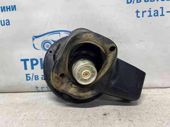 Лючок бака Kia Sorento 2009-2021  (Арт. 74911) Київ