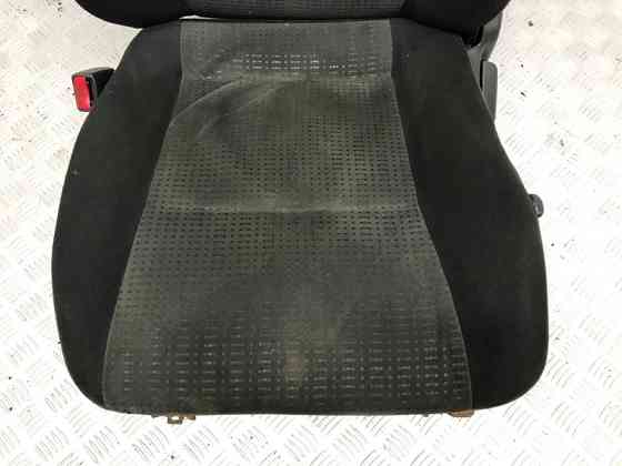 Сиденье переднее левое Mitsubishi Pajero Sport K9 2.5 DIESEL 4D56 1996 (б/у) Киев