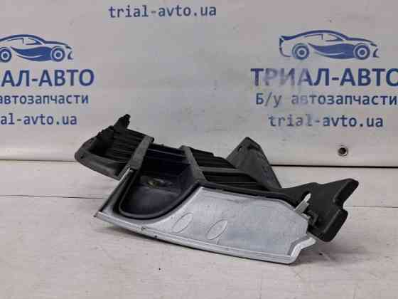 Решетка радиатора Mitsubishi Outlander CU 2.4 БЕНЗИН 4G69 2003 прав. (б/у) Киев