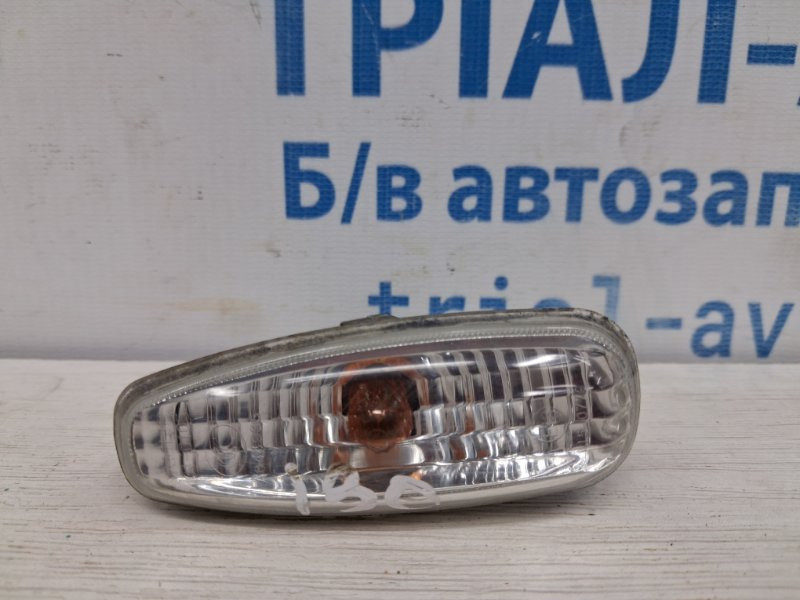 Повторитель поворотника Hyundai I30 FD 1.6 DIESEL D4FB 2007 (б/у) Киев - изображение 1