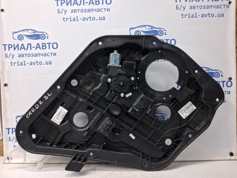 Стеклоподъемник задний левый Kia Ceed JD 1.6 DIESEL D4FB 2012 (б/у) Киев - изображение 1