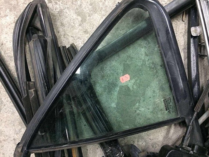 Бу стекло задней правой двери Renault laguna 2, 8200000400, глухое, форточка, лифтбек, Кропивницький - зображення 1