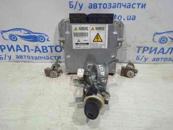 Блок управления двигателем Mitsubishi L200 KB 2.5 ДИЗЕЛЬ 4D56U 2006 (б/у) Киев