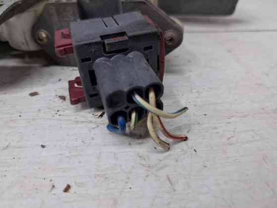 Стеклоподъемник передний левый Toyota Avensis 2002-2010 6982005050 (Арт. 71273) Київ