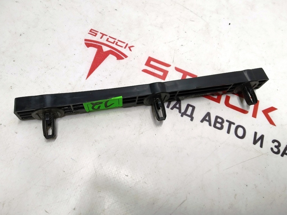 Направляющая накладки порога передняя левая Tesla model S, model S REST 1003692-00-C Киев - изображение 2