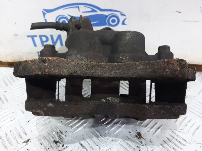 Суппорт передний правый Mitsubishi Pajero Sport K9 2.5 DIESEL 4D56 1996 (б/у) Киев - изображение 3