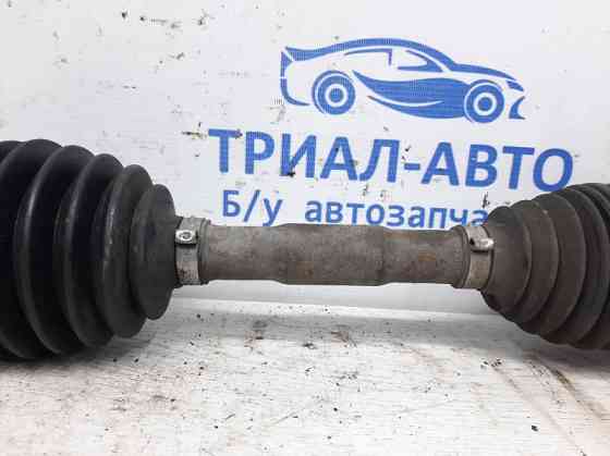 Привод передний правый АКПП Mitsubishi Pajero Wagon 4 3.2 ДИЗЕЛЬ 4M41 2006 (б/у) Київ