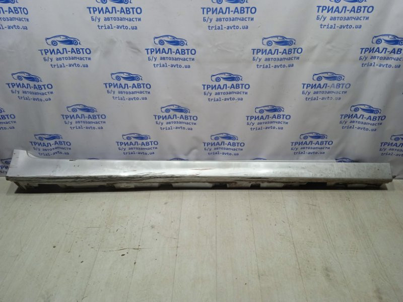 Накладка порога внешняя левая BMW 5 F10 2.0 ДИЗЕЛЬ 2010 лев. (б/у) Киев - изображение 1