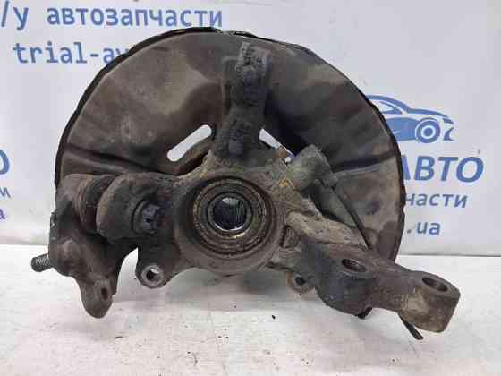 Кулак поворотный левый со ступицей Toyota Avensis T25 2.0 DIESEL 1ADFTV 2002 (б/у) Киев