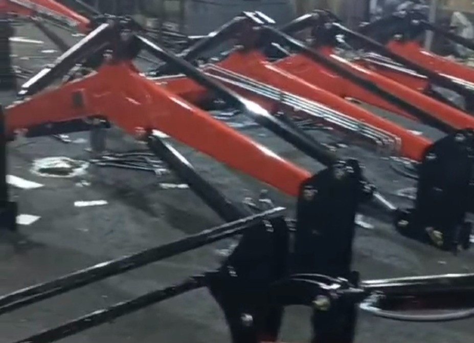 Навантажувач на трактор МТЗ-80, 82, ЮМЗ, Т-40 Запоріжжя - зображення 3