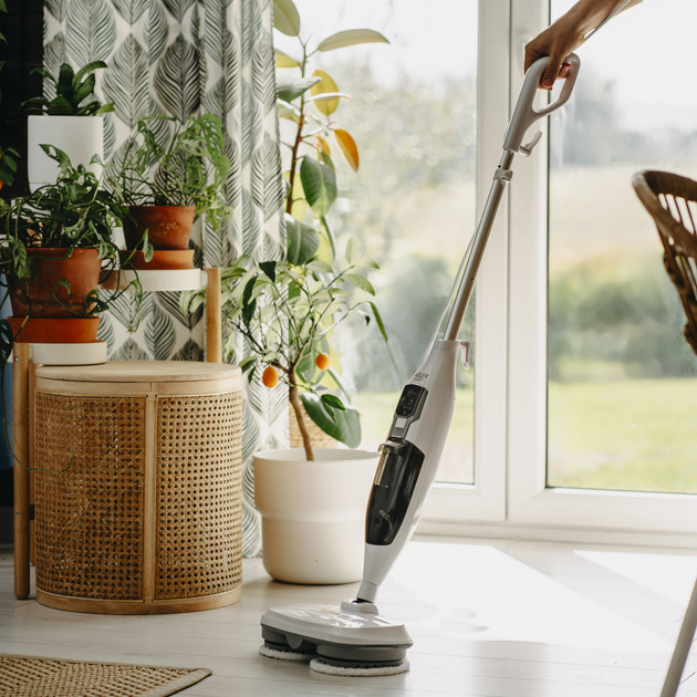 Паровая швабра Adler AD 7052 1300 Вт белая Київ - зображення 1