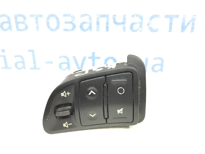 Кнопки руля Kia Sportage SL 1.7 DIESEL D4FD 2010 (б/у) Київ - зображення 1