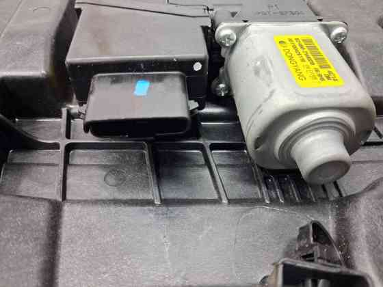 Стеклоподъемник передний правый Hyundai Santa fe 2012-2019 824812W010 (Арт. 68341) Київ