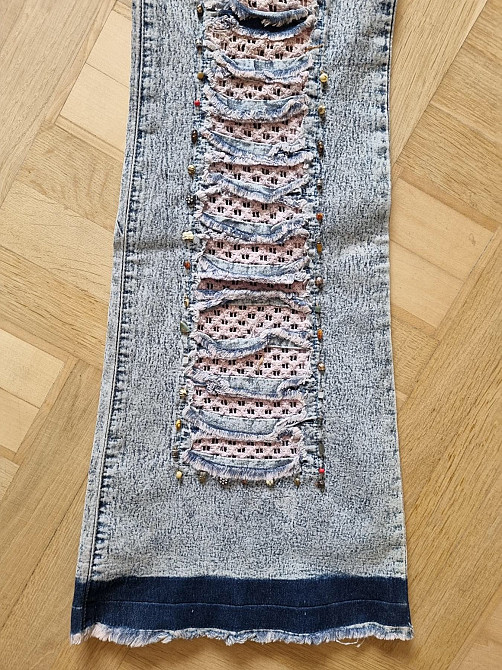 Продам женские джинсы р.44-46 с орнаментом и бисером Киев - изображение 7