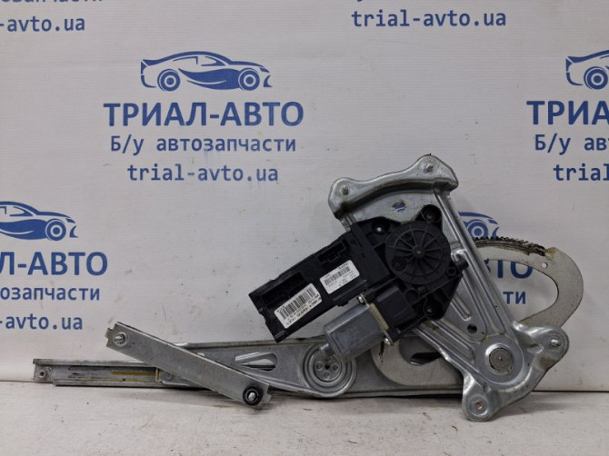 Стеклоподъемник передний правый Renault Megane 3 1.5 DIESEL K9K 2008 (б/у) Київ - зображення 1