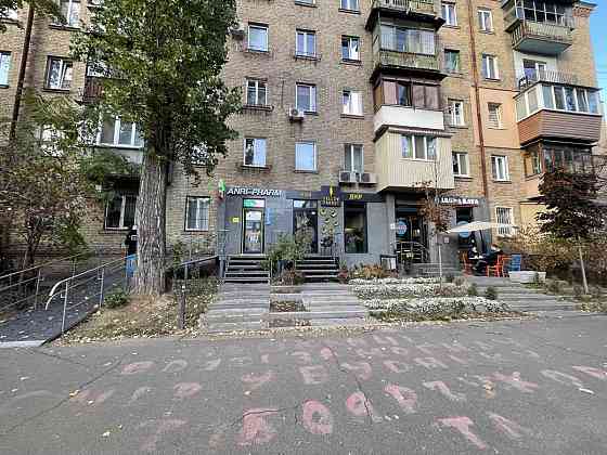 долгосрочная аренда торговые площади Киев, Печерский, 2200 $/мес. Киев