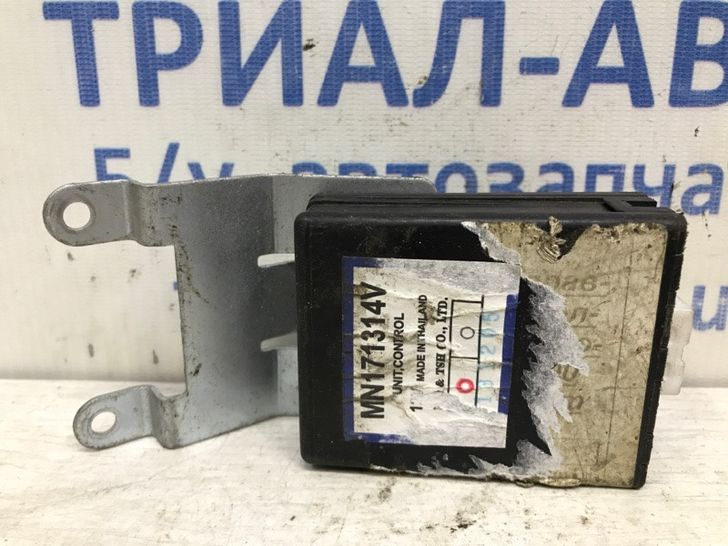 Блок управления полным приводом Mitsubishi L200 KB 2.5 ДИЗЕЛЬ 4D56U 2006 (б/у) Київ - зображення 1