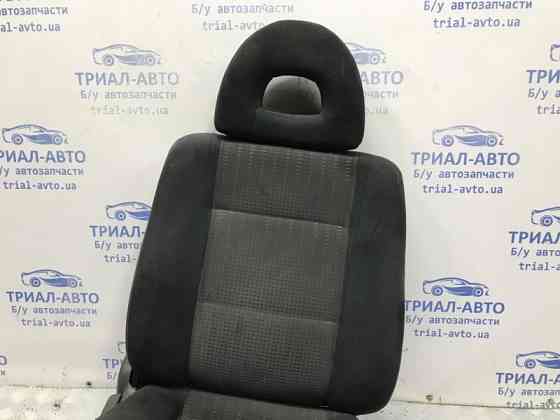 Сиденье переднее правое Mitsubishi Pajero Sport K9 2.5 DIESEL 4D56 1996 (б/у) Киев
